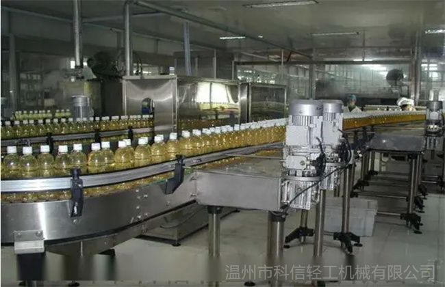 尊龙凯时人生就是博定制 全自动 不锈钢 时产8000瓶果酒生产线设备